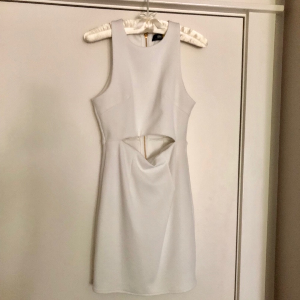 Fun white Lulus dress with front cut out